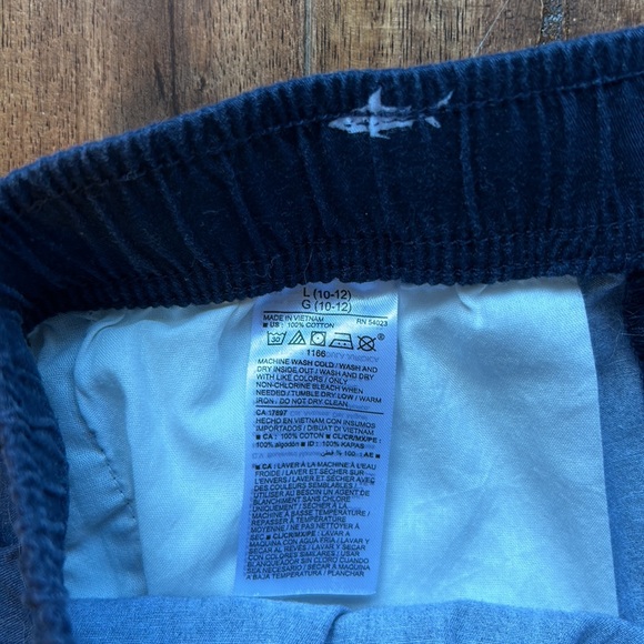 Bundle of 3 pairs of Old Navy Shorts 10-12 - Picture 4 of 12